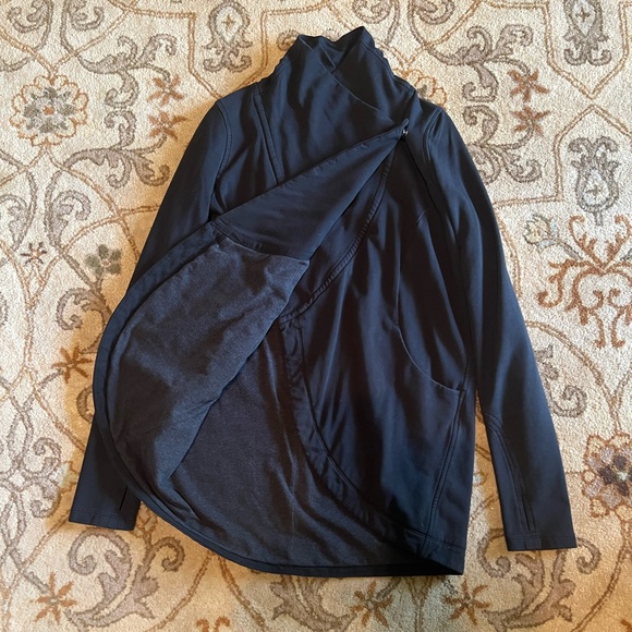 Lululemon Rulu Rally Wrap Jacket Size 6 Black - Picture 2 of 7